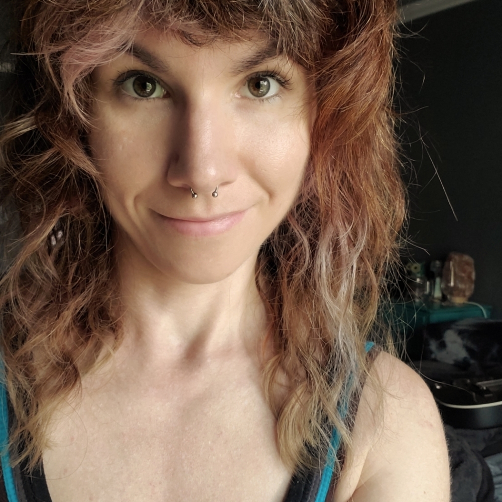 Meet your Posher, Clarissa